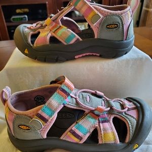 Child keen sandals